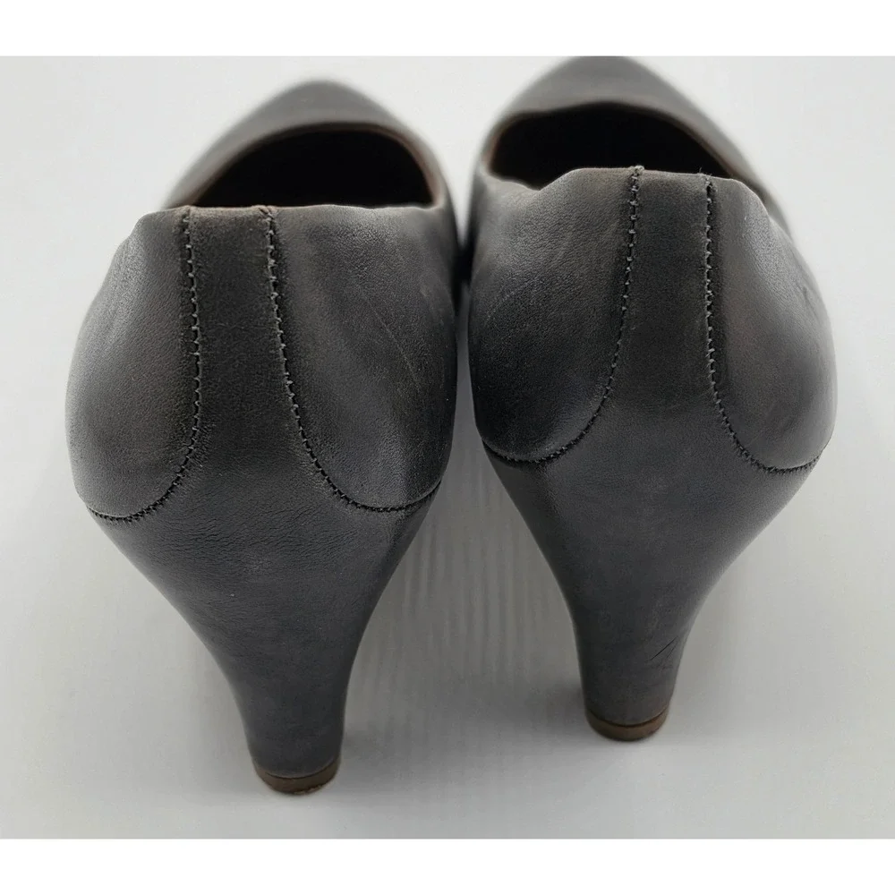 ECCO Pumps Womens Size 8-8.5 Grey Pointed Toe Leather Kitten‎ Heel 3